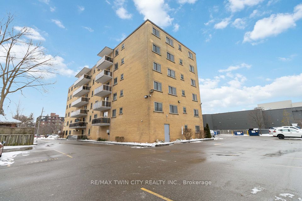 #604 - 87 St George Street, Brantford, ON N3R 1V5