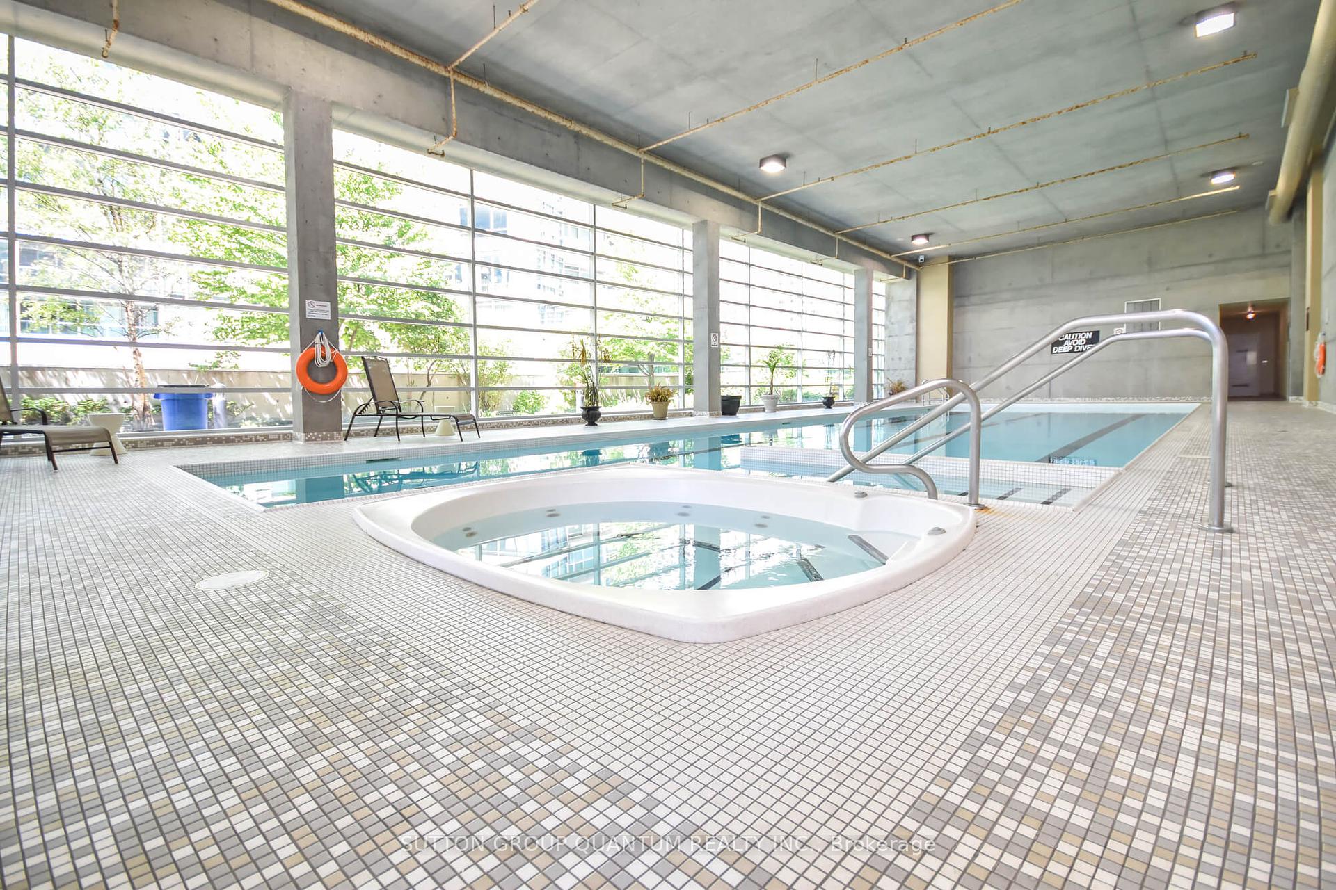 3 Bedrooms Condo at 81 Navy Wharf,  Toronto For sale
