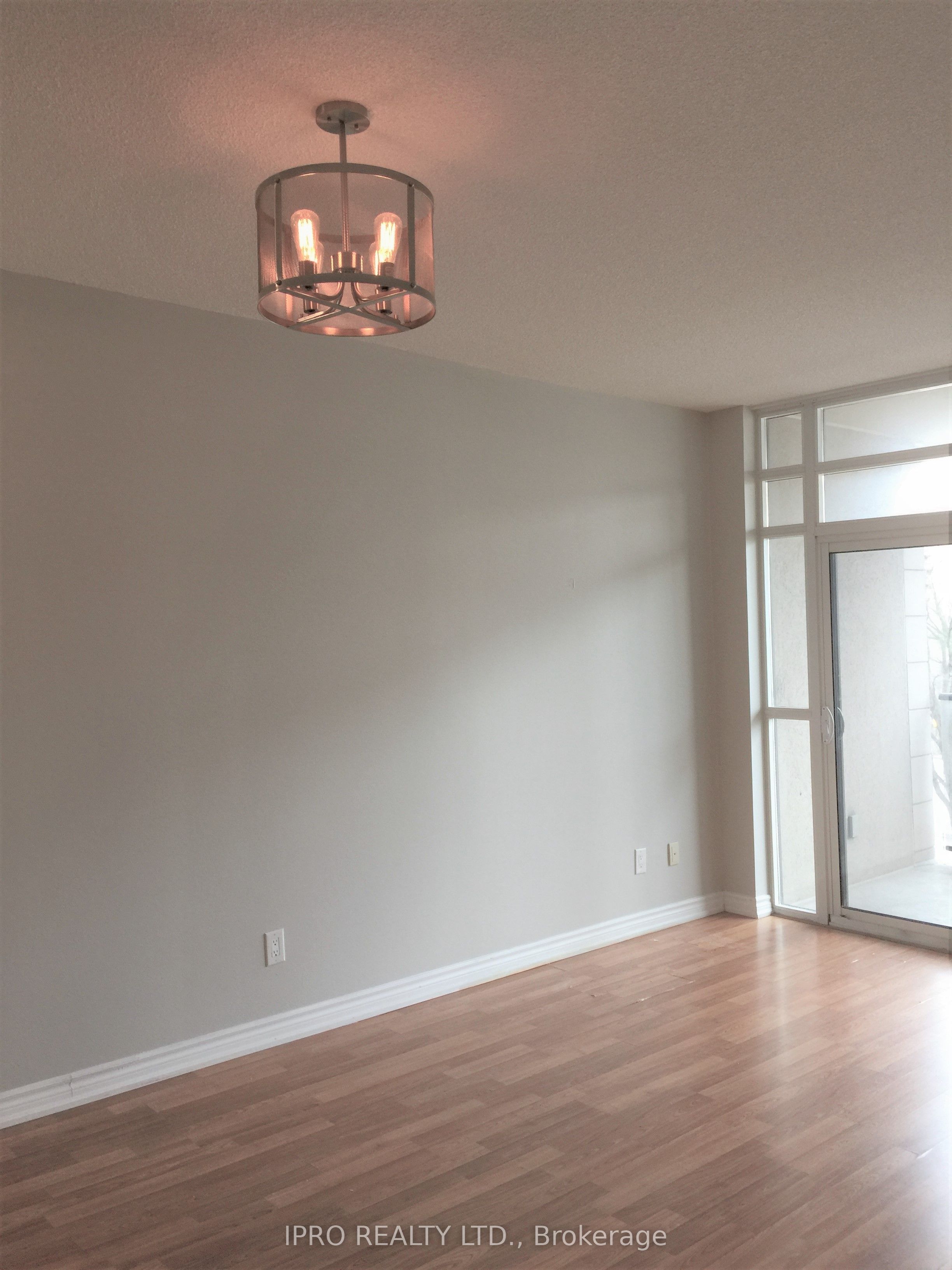 135 Wynford Drive, #409