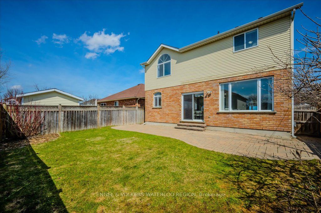 705 Breakwater Crescent