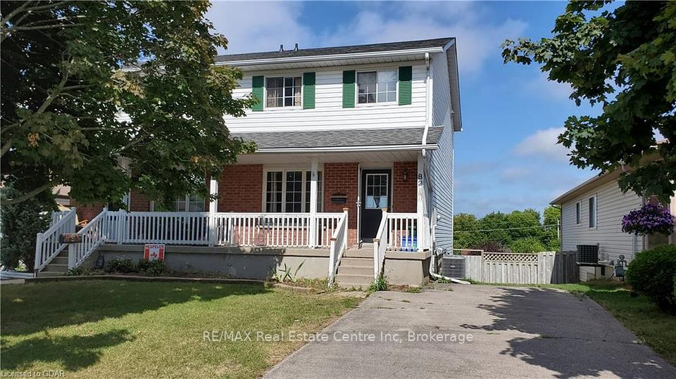 82 Dyer Court