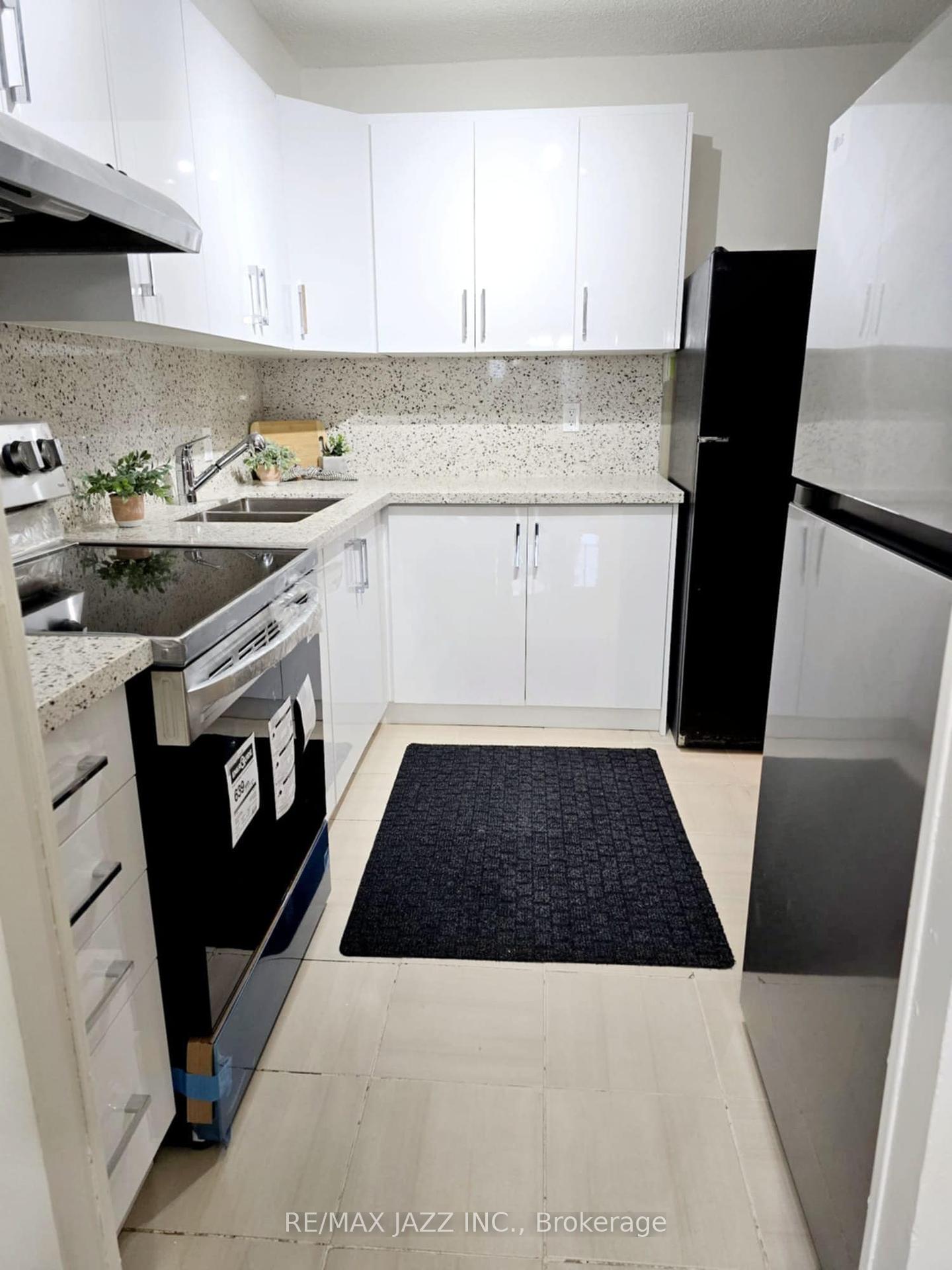 3 Bedrooms Condo at 4091 Sheppard,  Toronto For sale