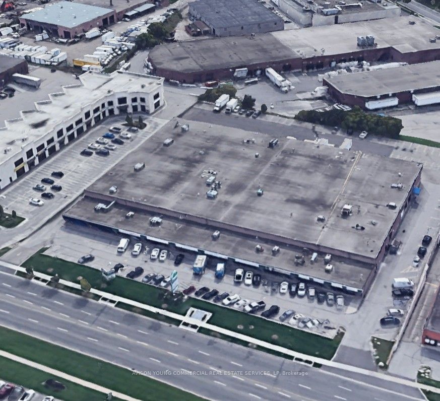 5601 Steeles