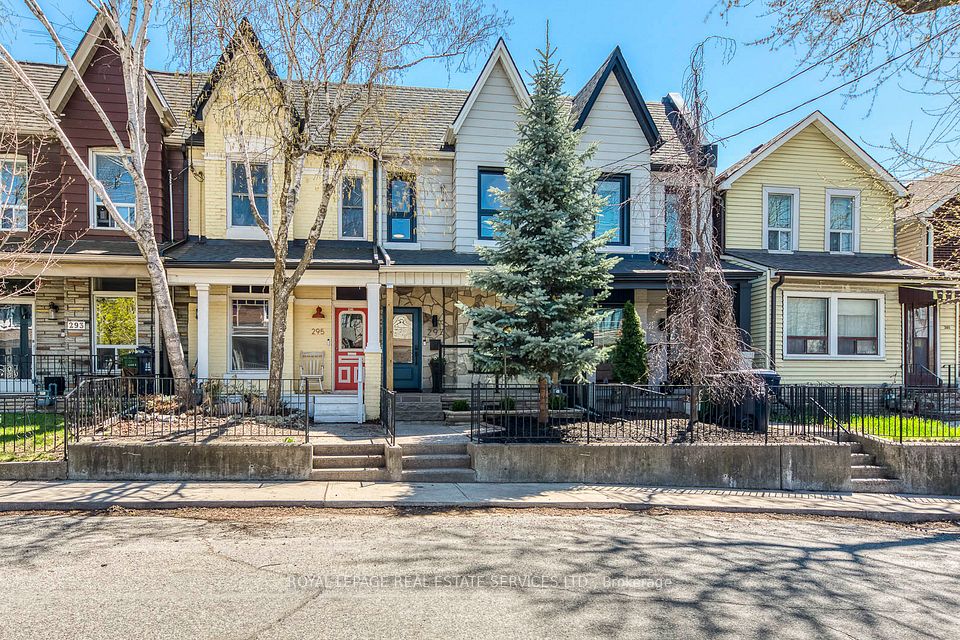 297 Maria Street, Toronto, ON M6P 1W6
