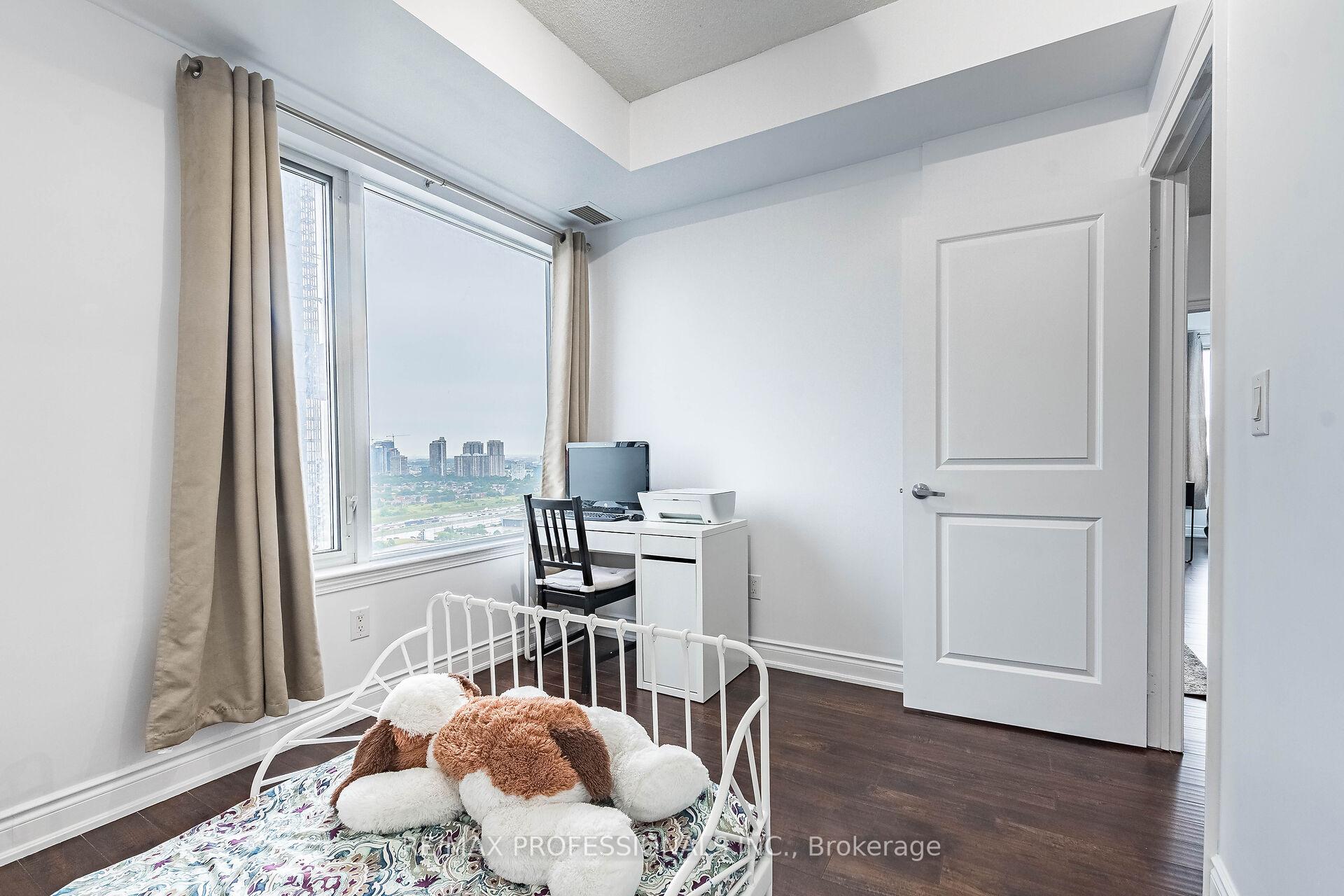 #2302 – 385 Prince Of Wales Drive, Mississauga, ON L5B 0C6