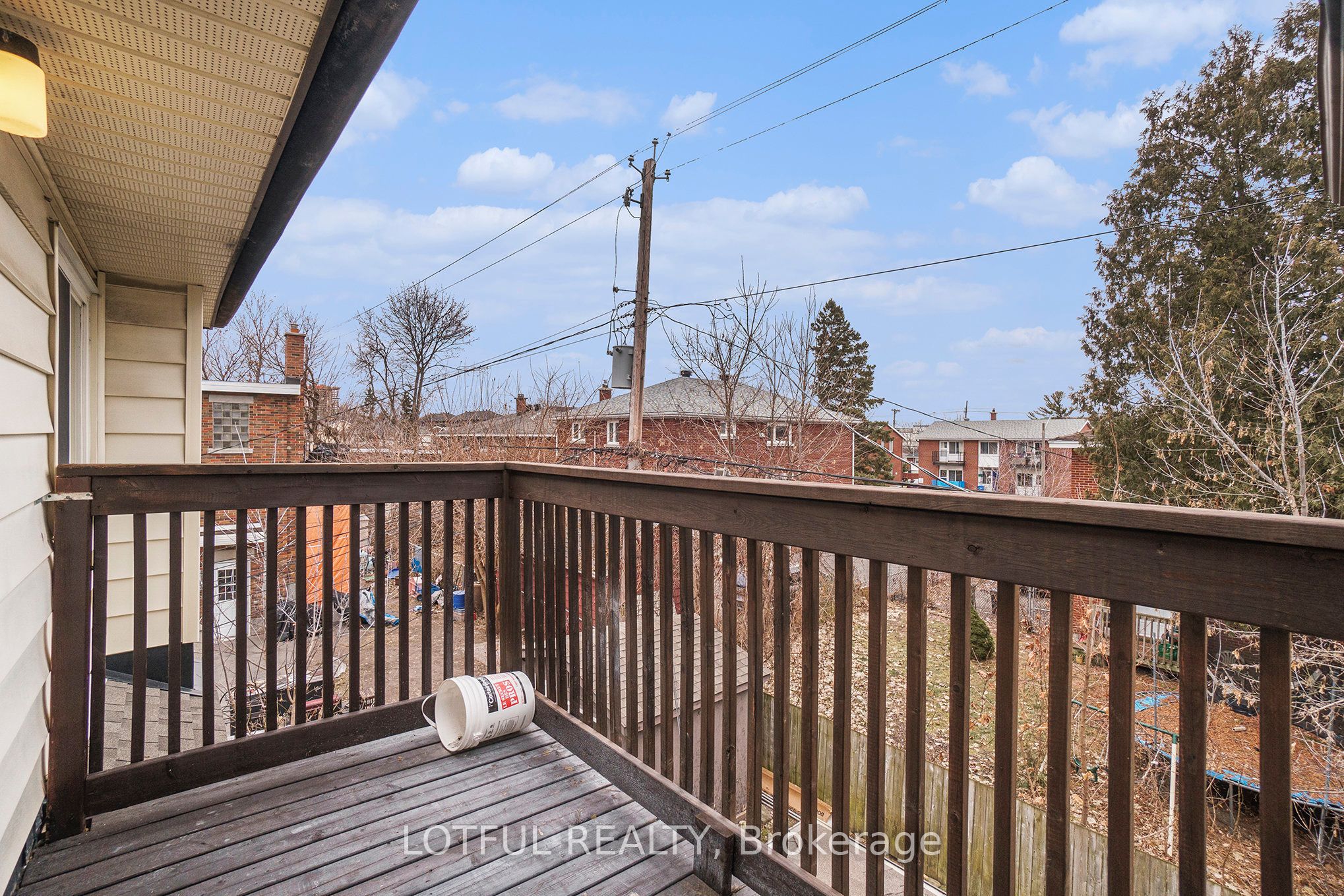 484 Queen Mary Street #6, Overbrook - Castleheights and Area 3502 - Overbrook/Castle Heights