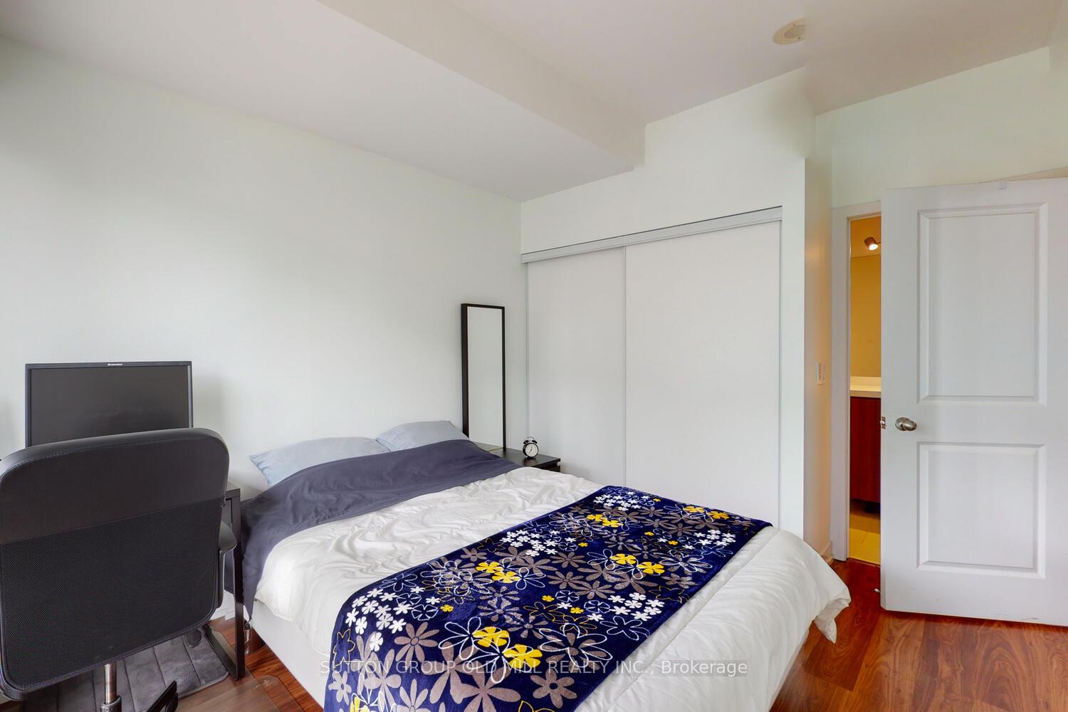 2 Bedrooms Condo at 105 George, Toronto For sale