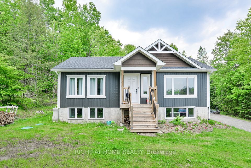 1087 Prospect Lake