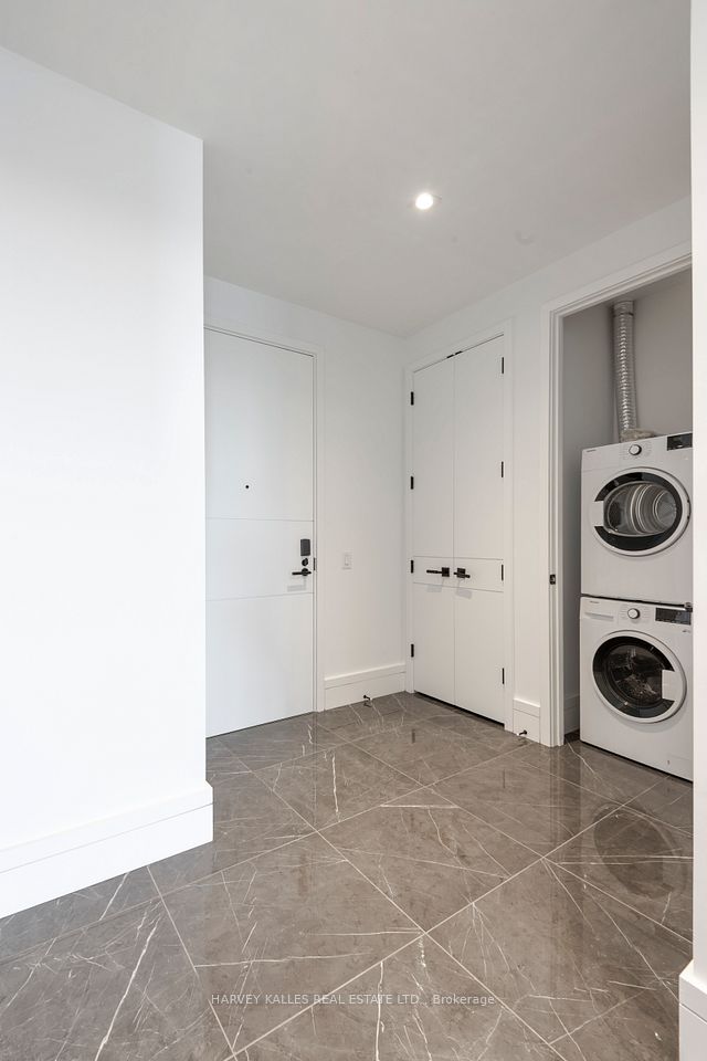 215 Lonsdale Road 1806