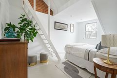 296 Glen Road