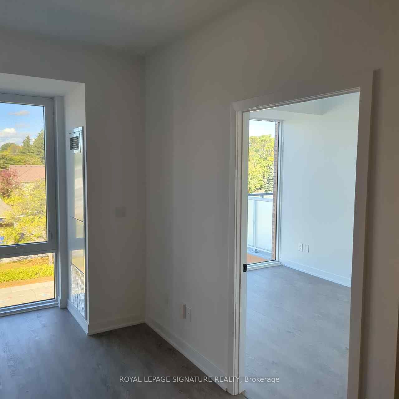 215 Lakeshore Road W, #334
