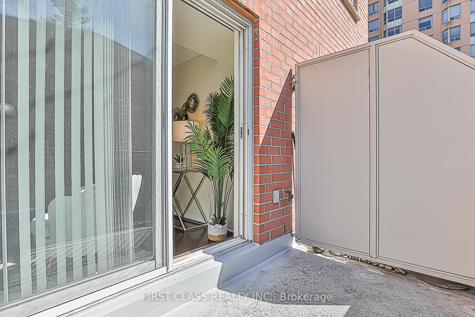 4 Bedrooms Condo at 1881 Mcnicoll, Toronto For sale