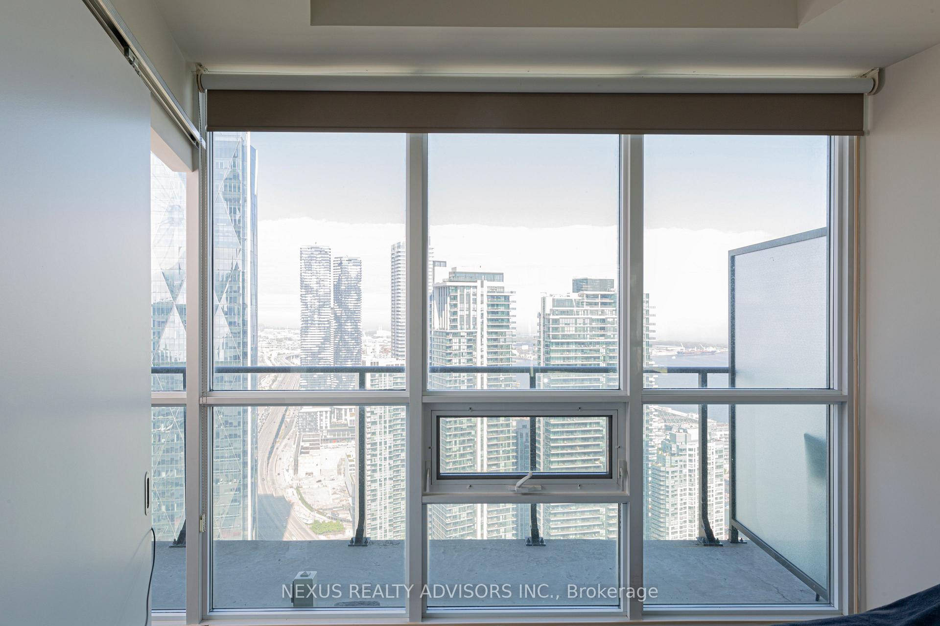 2 Bedrooms Condo at 65 Bremner, Toronto For sale