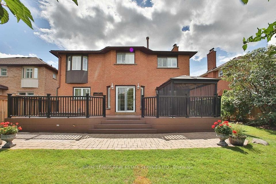 1385 Peartree