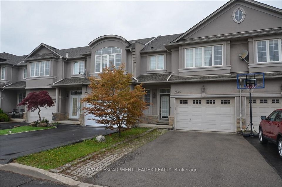 524 Stonehenge Drive, Hamilton, ON L9K 1S7