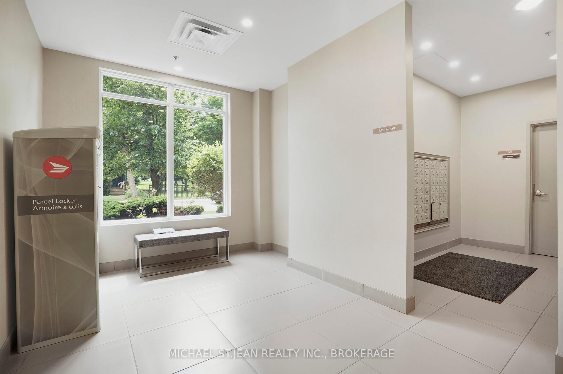 1 Bedroom Condo at 90 Charlton, Hamilton For sale