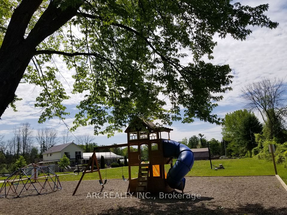 https://trreb-image.ampre.ca/1EzyNS_-dj54TA8Wb7amWSRRbh1sYTMYtRoa72maL_A/rs:fit:960:960/wm:.5:so:0:50:.4/wmsh:10/wmt:PHNwYW4gZm9yZWdyb3VuZD0nd2hpdGUnIGZvbnQ9JzY4Jz5BUkNSRUFMVFkgSU5DLiwgQnJva2VyYWdlPC9zcGFuPg/L3RycmViL2xpc3RpbmdzLzQwLzU5LzM5LzM0L3AvZjI3OTc5ZWQtZWM0MC00OTE1LTk3OTAtZmM1Yjg0MTEwNTc5LmpwZw.jpg
