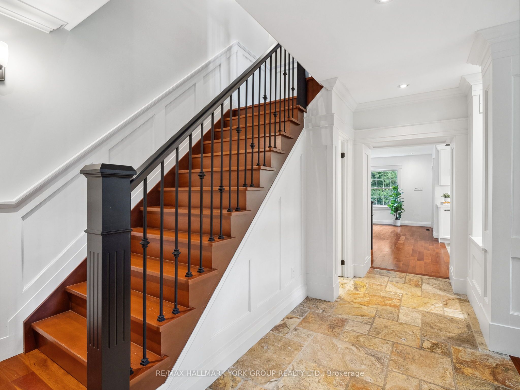 105 Duckworth Street
