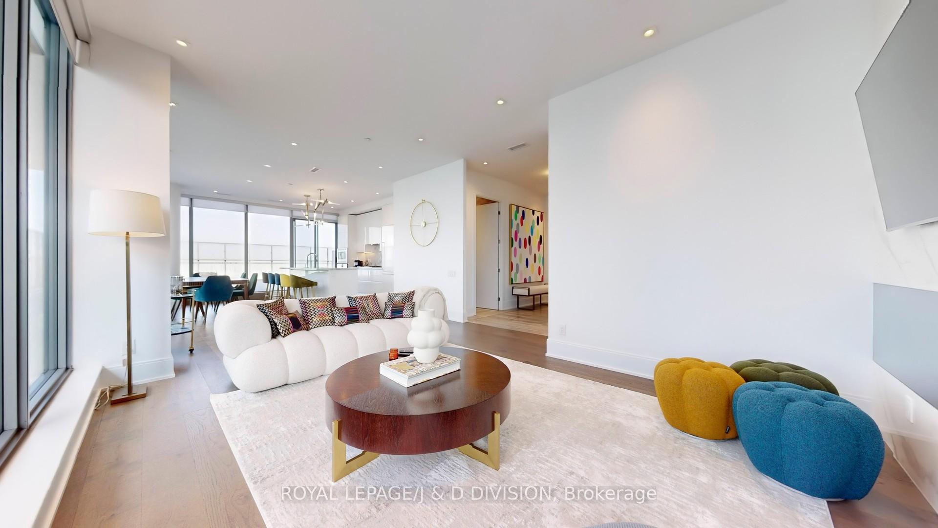 2 Bedrooms Condo at 50 Charles,  Toronto For sale
