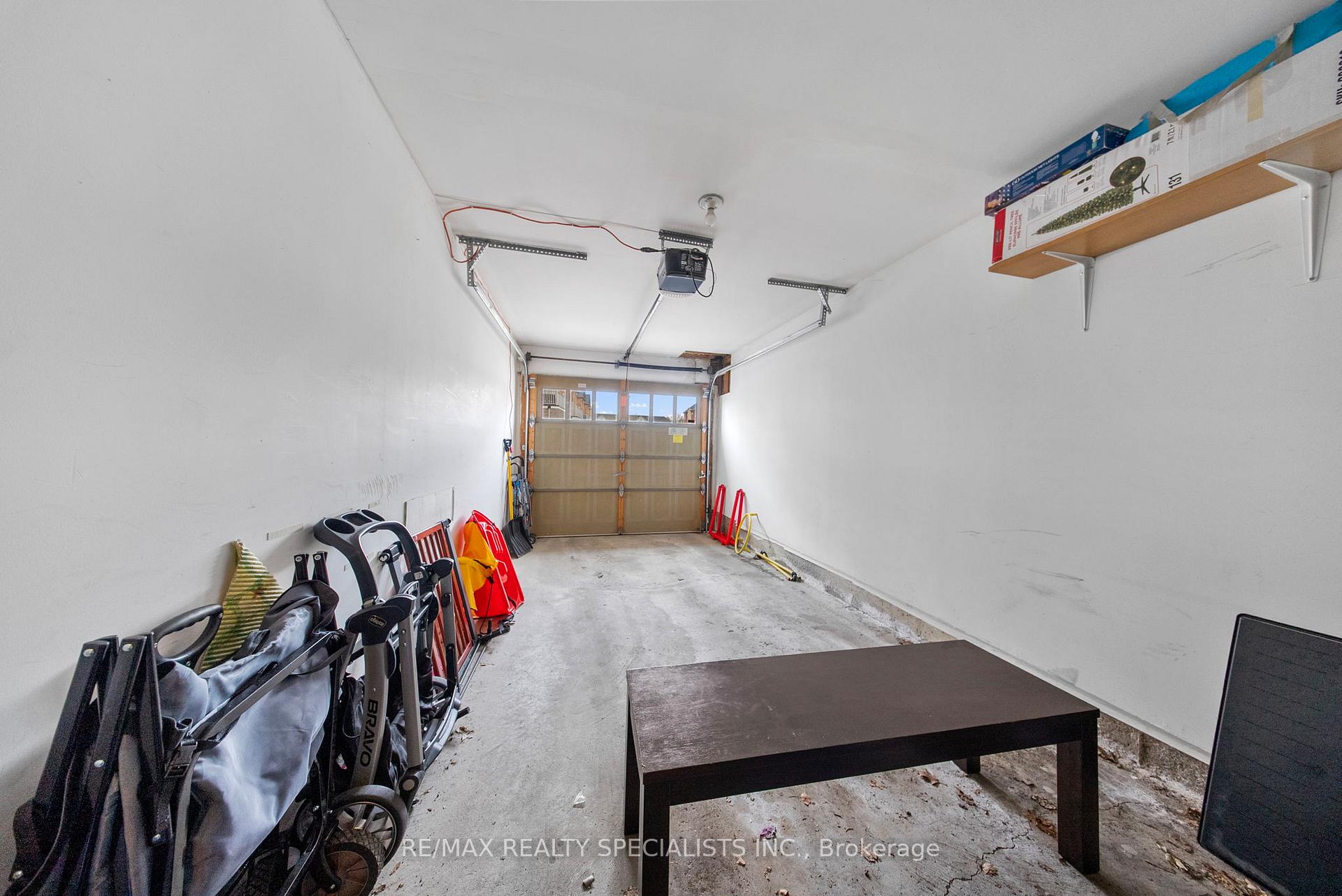 2 Bedrooms Condo at 3985 Eglinton, Mississauga For sale