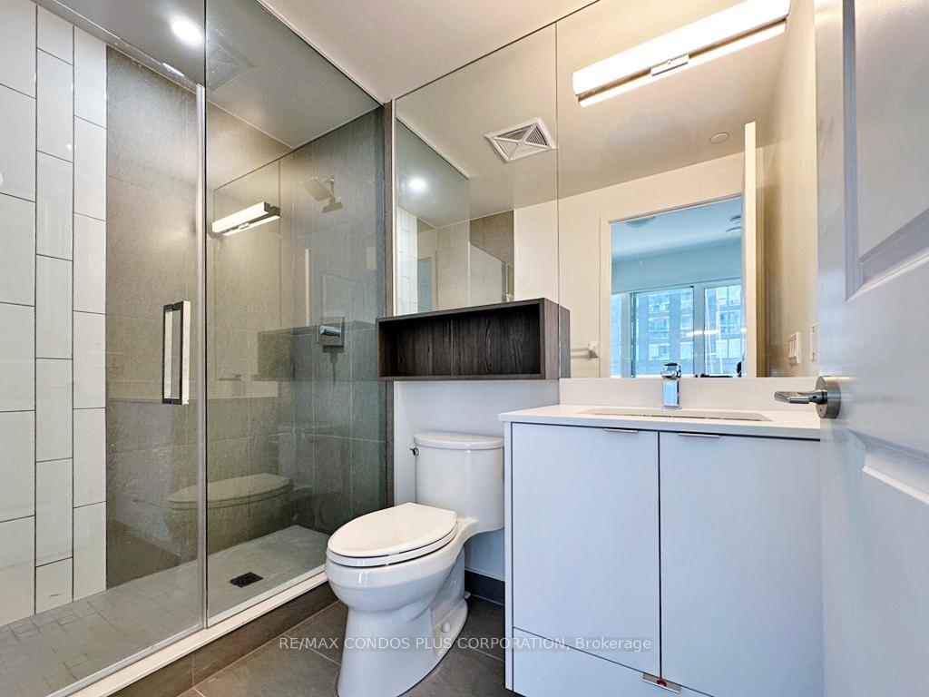 2 Bedrooms Condo at 100 Dalhousie, Toronto For sale