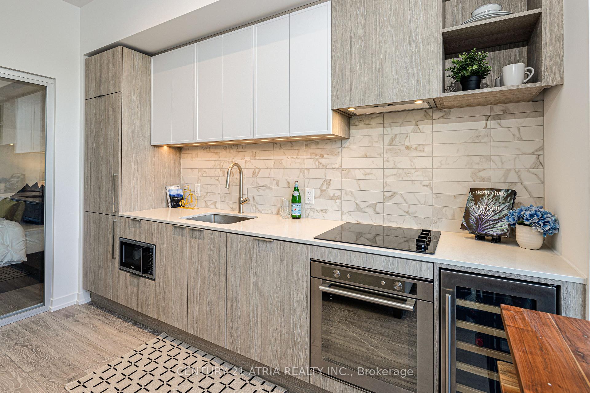 1 Bedroom Condo at 2020 Bathurst,  Toronto For sale