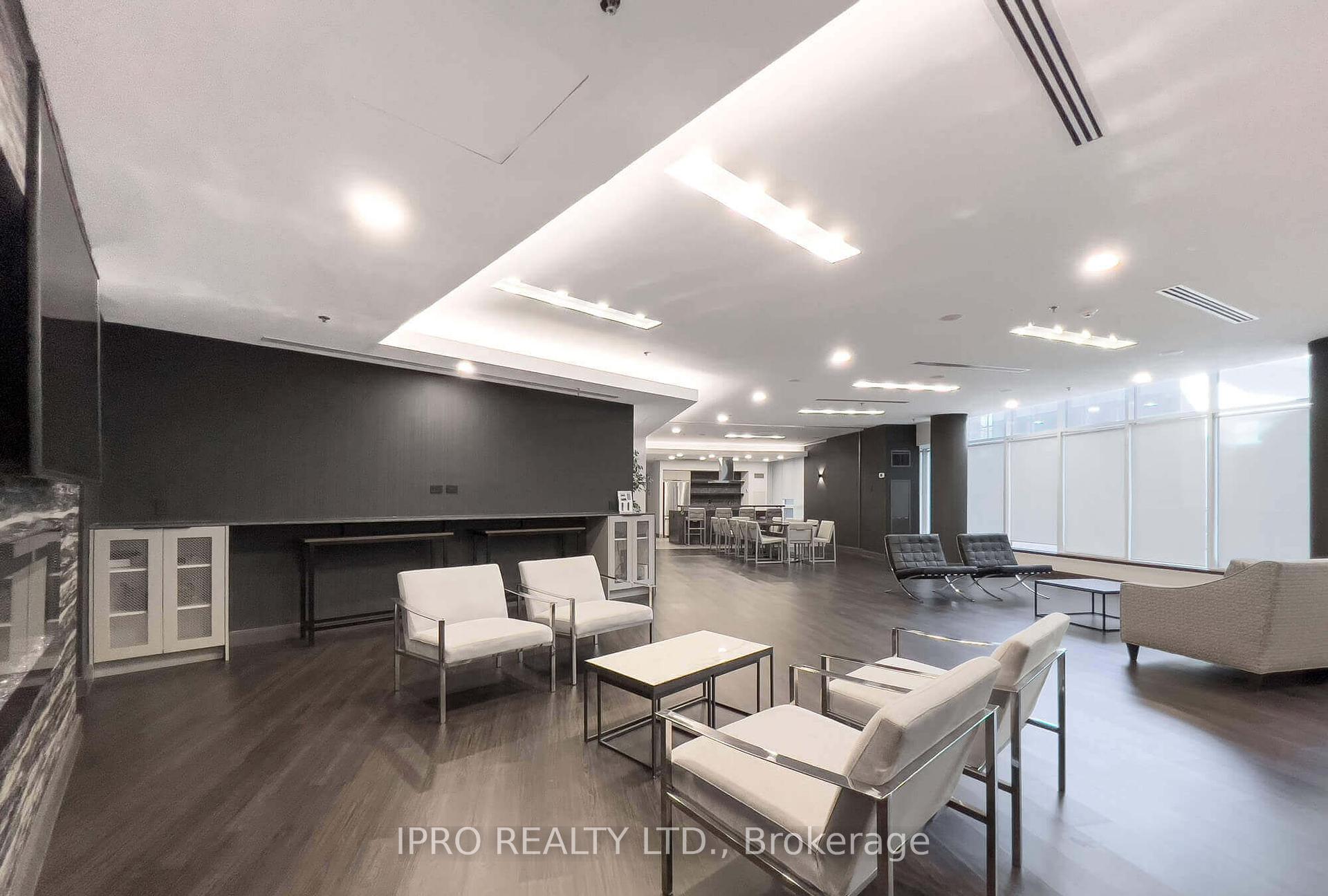 2 Bedrooms Condo at 16 Yonge, Toronto For sale