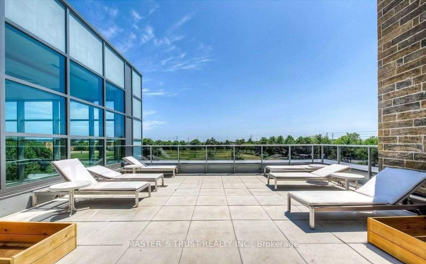 2 Bedrooms Condo at 4699 Glen Erin, Mississauga For sale