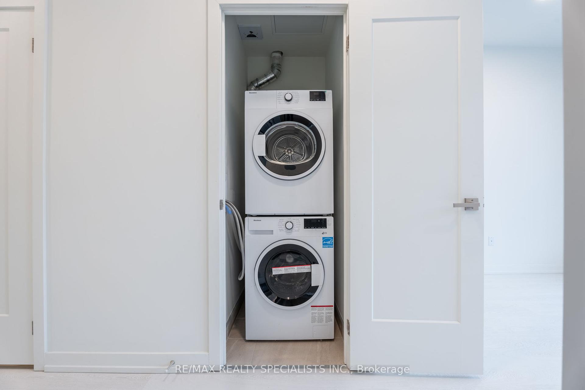 1 Bedroom Condo at 415 Main, Hamilton For sale