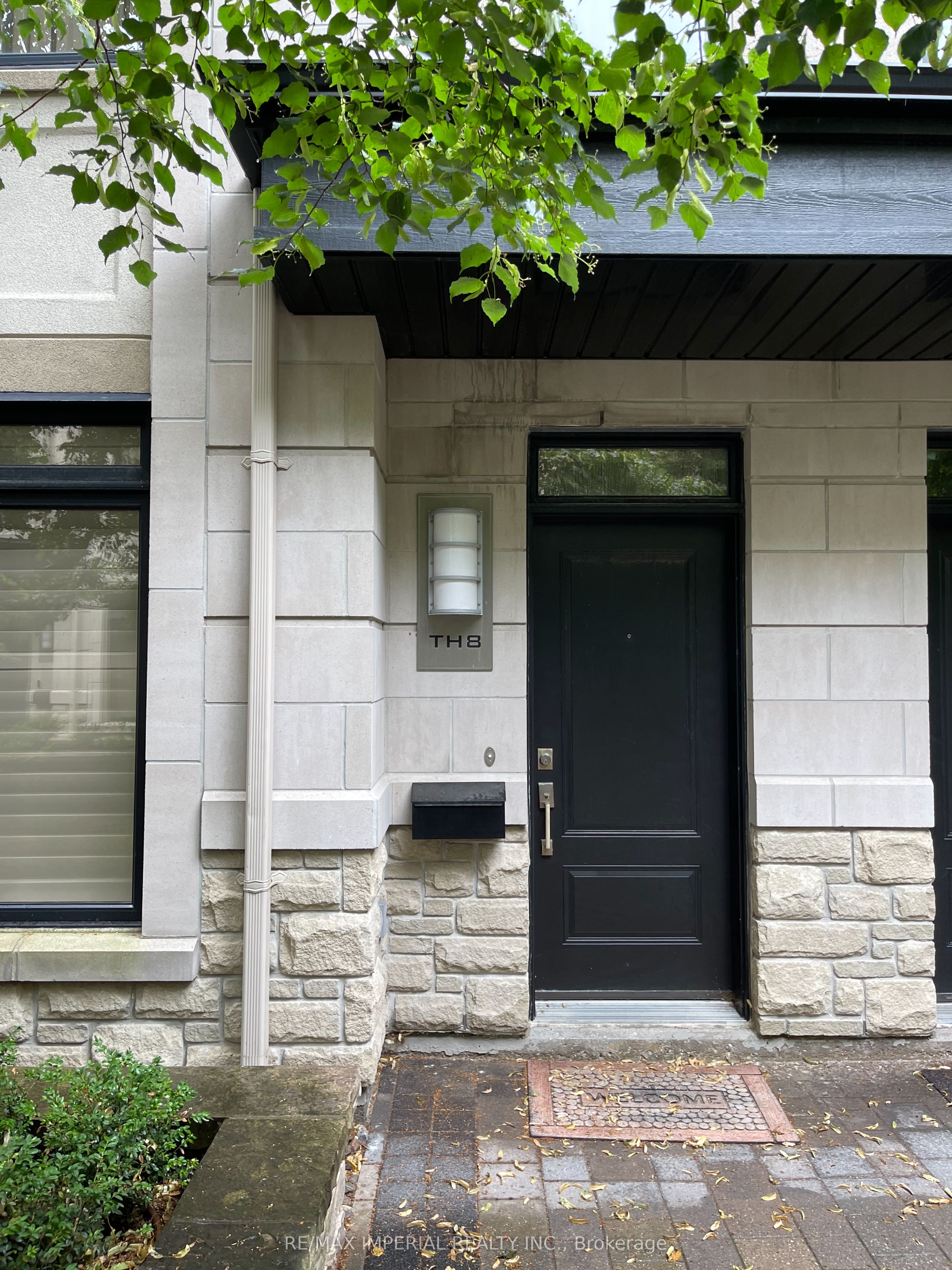 #Th8 - 5 Oakburn Crescent, Toronto, ON M2N 2T3