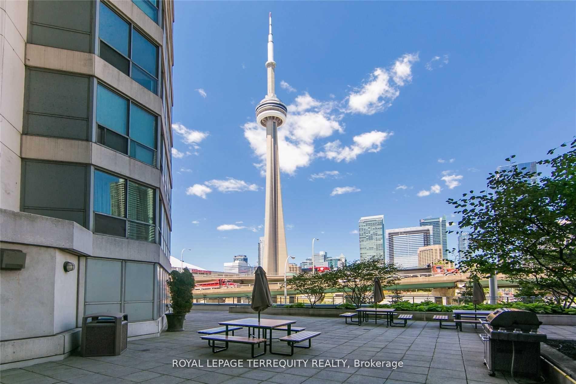2 Bedrooms Condo at 228 Queens,  Toronto For sale