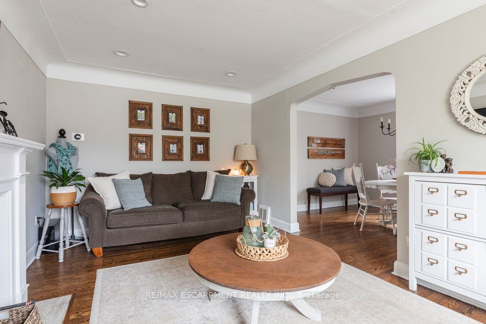 5 Bettina Avenue