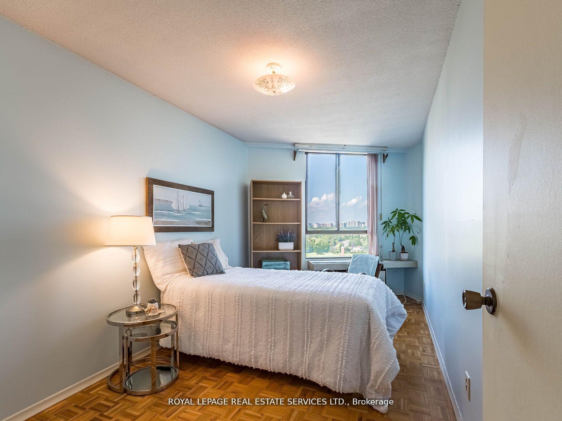 2 Bedrooms Condo at 284 Mill, Toronto For sale