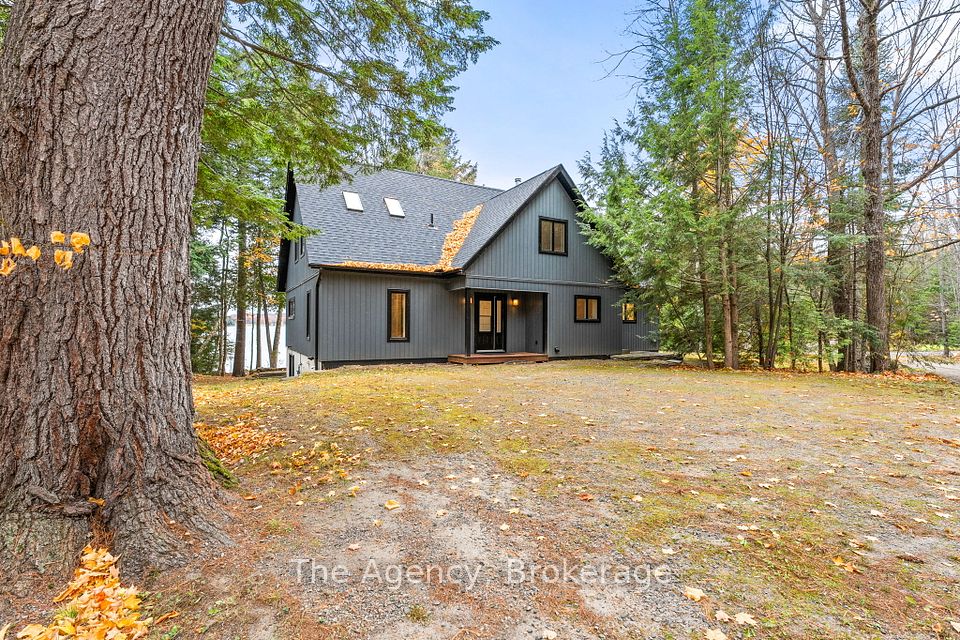 1009 Scotts Boathouse
