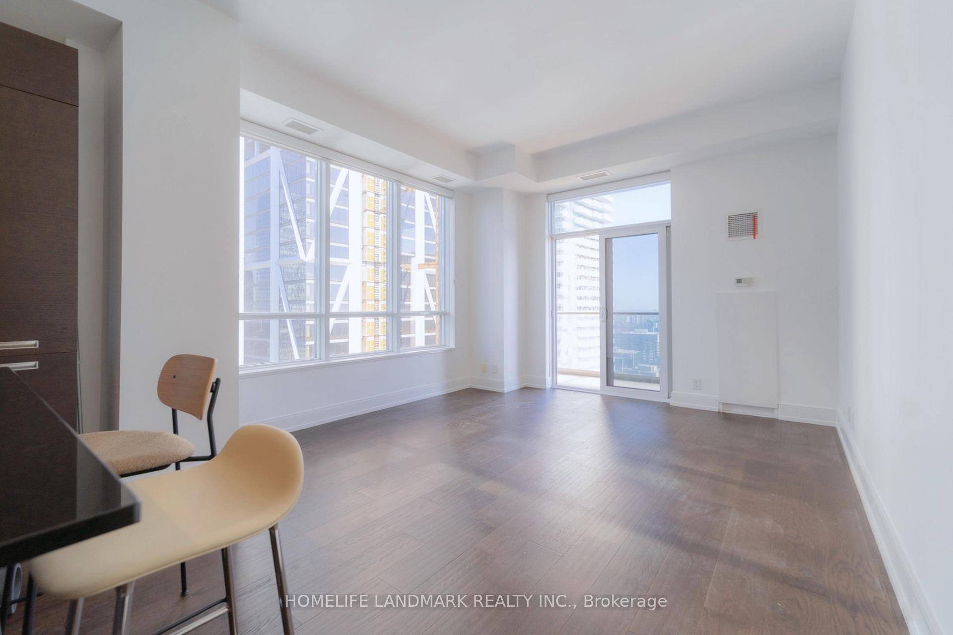 2 Bedrooms Condo at 21 Balmuto,  Toronto For sale