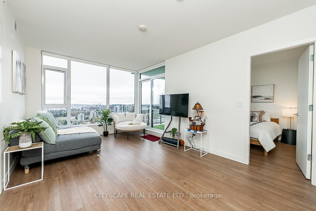 585 Austin Avenue, #1907