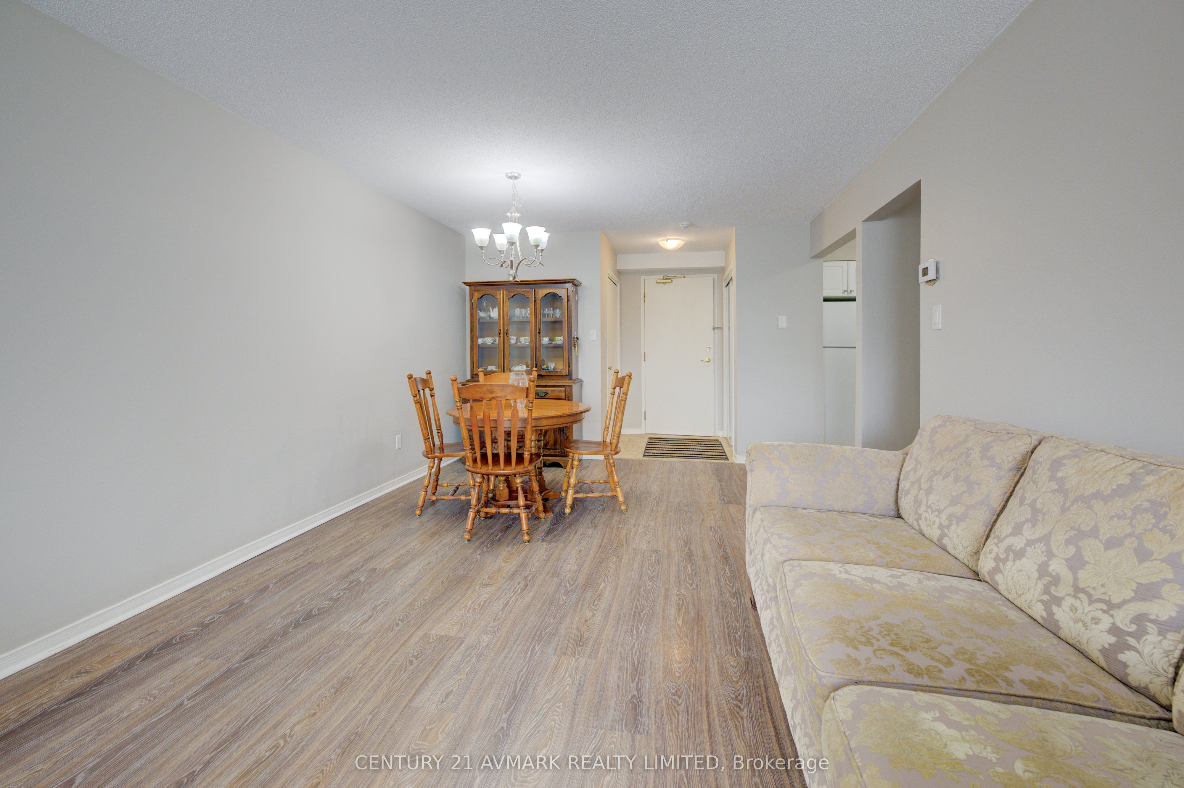78 Roehampton Avenue, #205