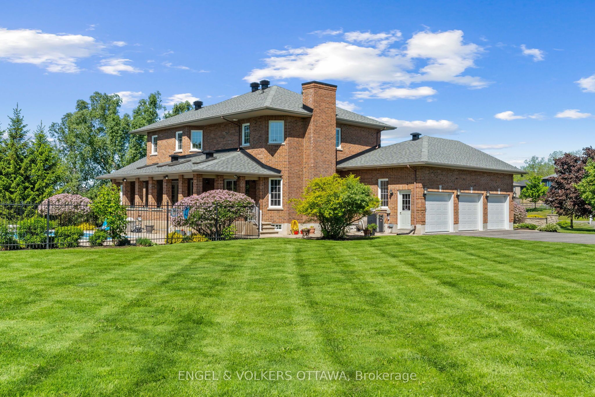1222 CENTURY Road E
