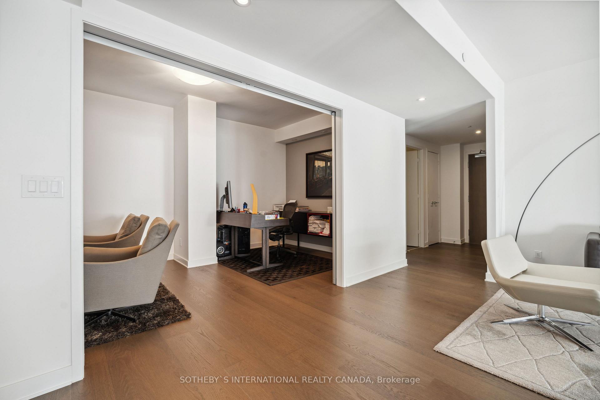 3 Bedrooms Condo at 1 Bloor,  Toronto For sale
