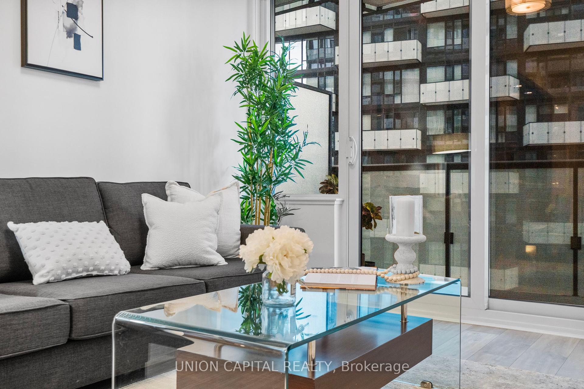 2 Bedrooms Condo at 480 Front, Toronto For sale