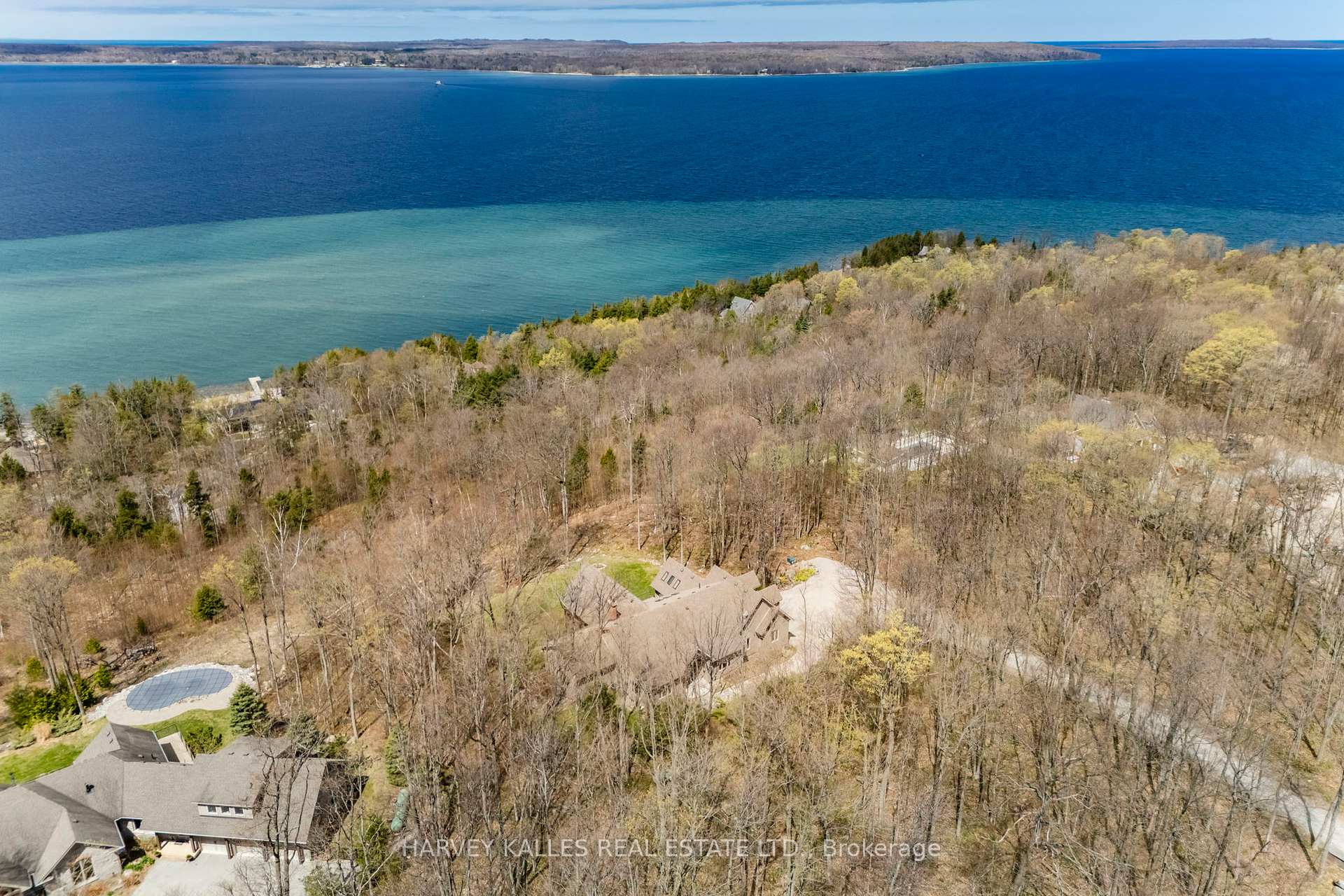 20 Nippissing Ridge Road