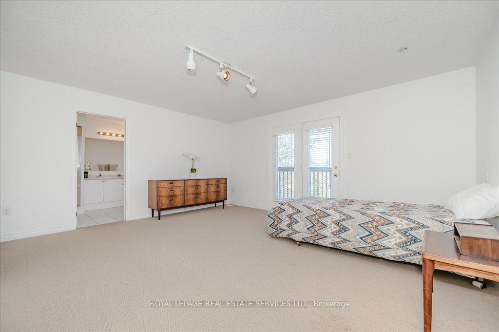 3 Bedrooms Condo at 1267 Dorval, Oakville For sale