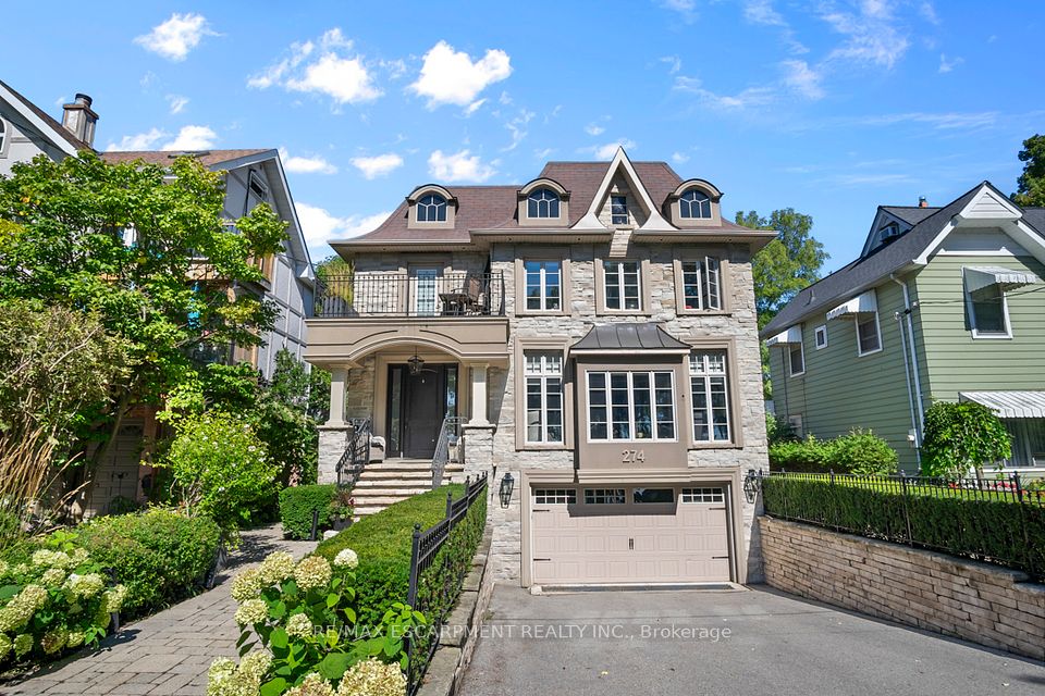 274 Lake Promenade