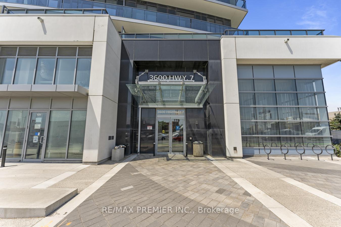 2 Bedrooms Condo at 3600 Highway 7, Vaughan For sale