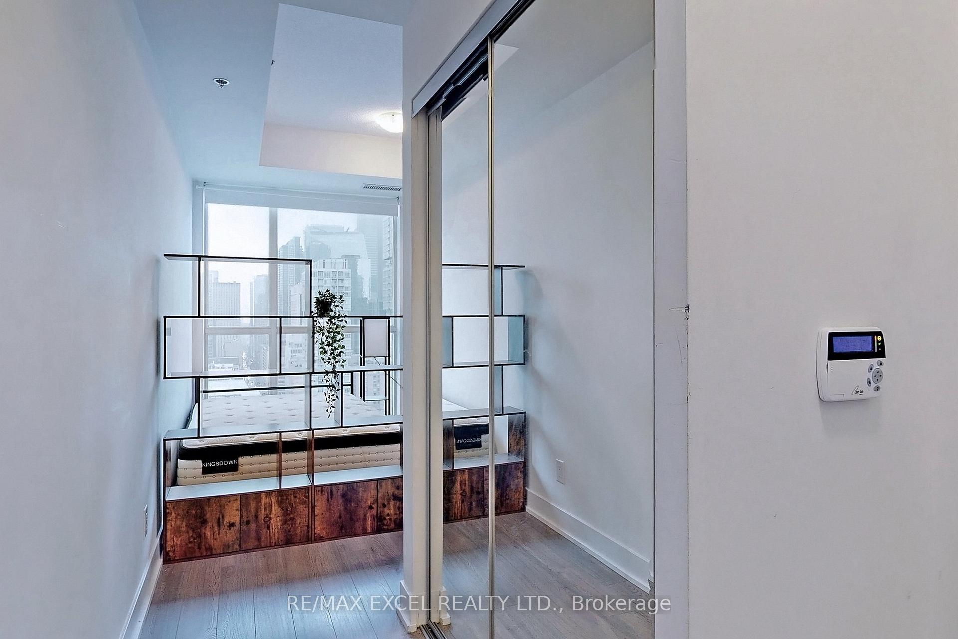 Condo at 318 Richmond, Toronto For sale