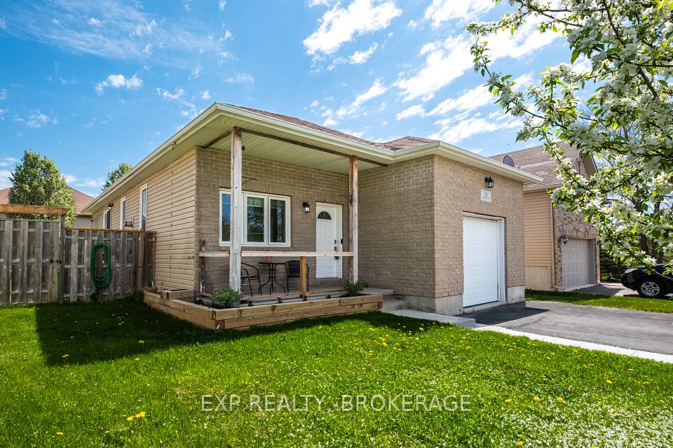 176 Somerset Drive, Loyalist, ON K0H 1G0