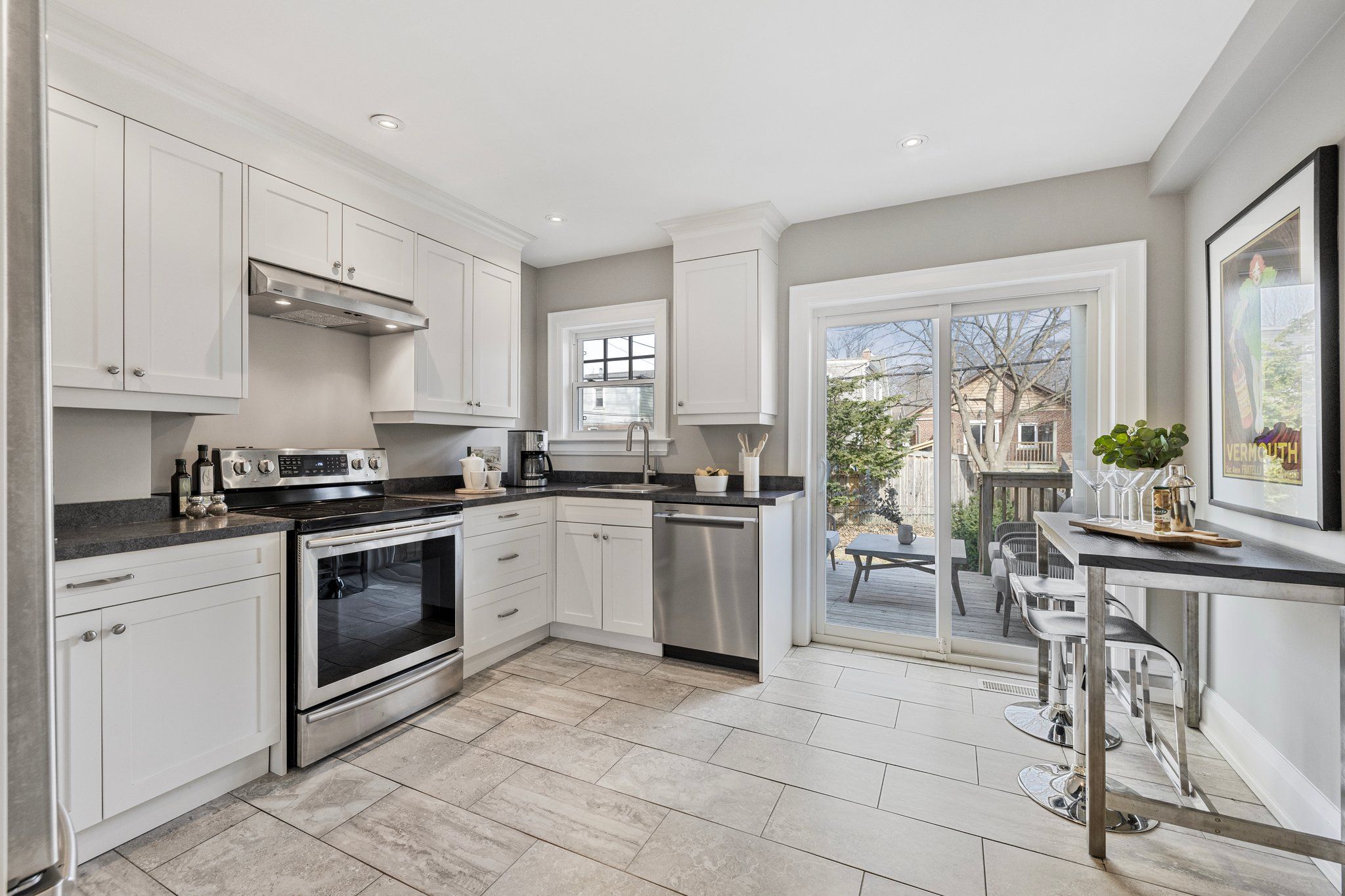 407 Kingswood Road