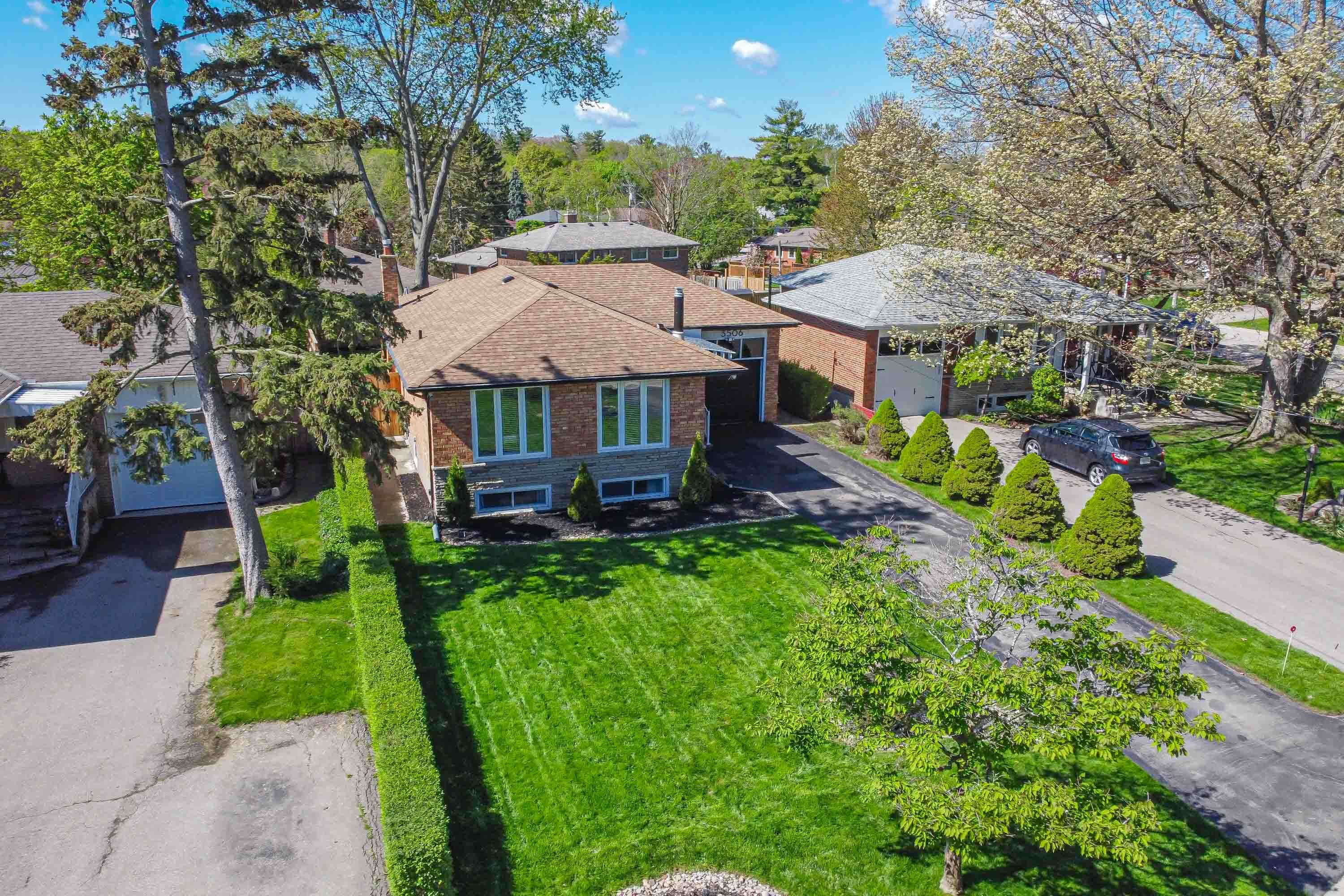 3506 Orion Crescent Mississauga Ontario L5C 2H8