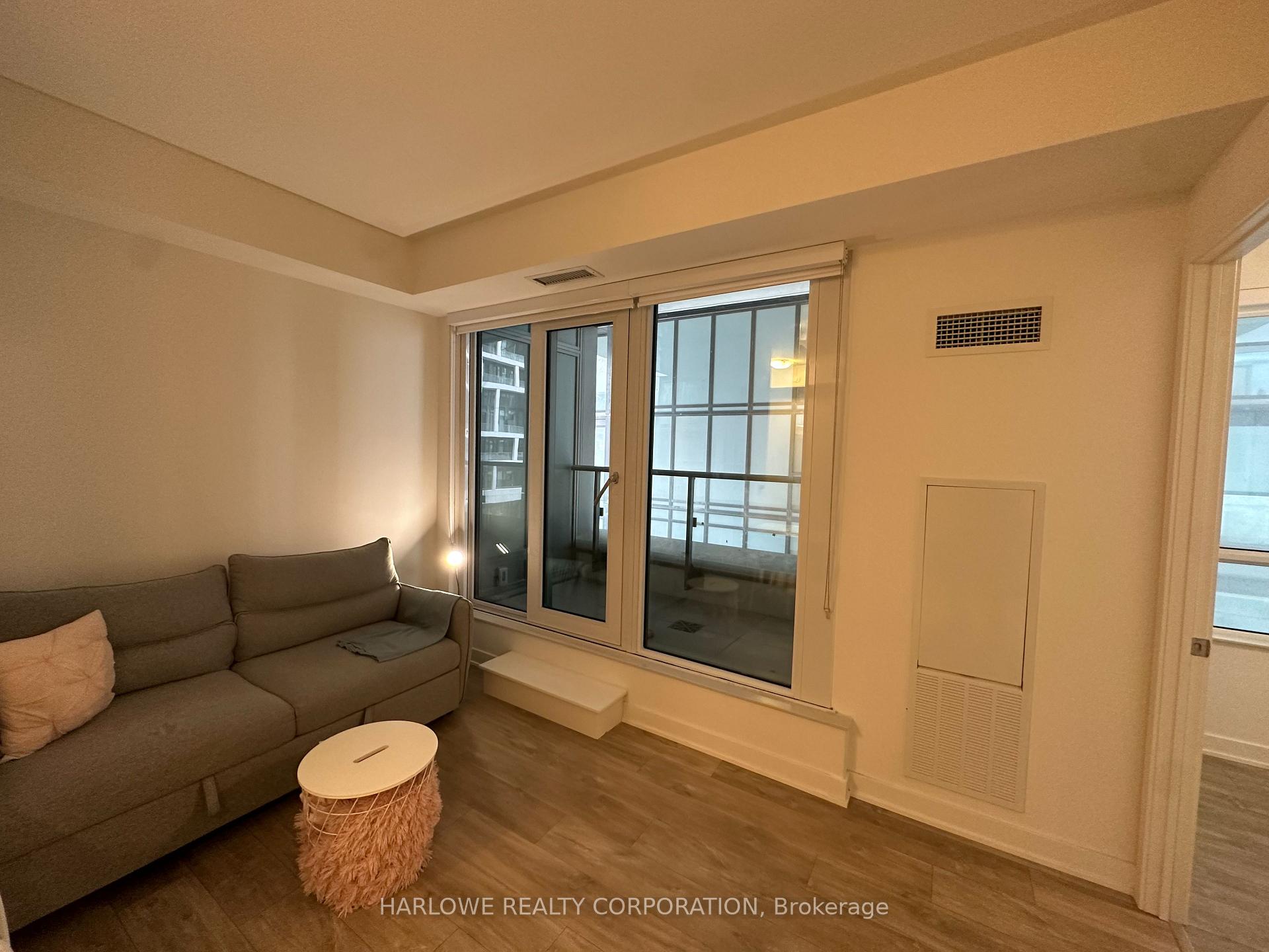 1 Bedroom Condo at 70 Princess,  Toronto For sale
