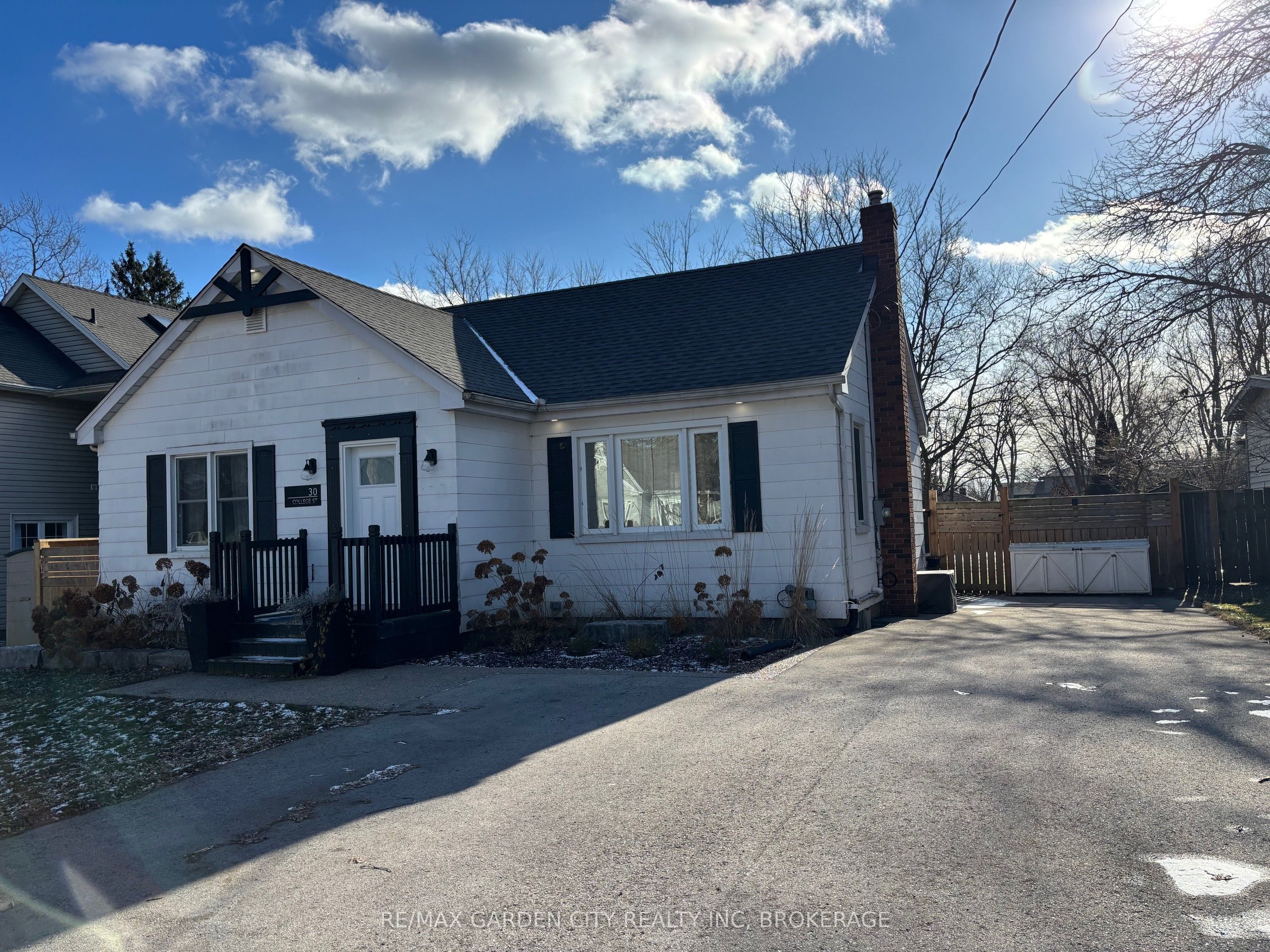 30 COLLEGE Street, Pelham, ON L0S 1E0